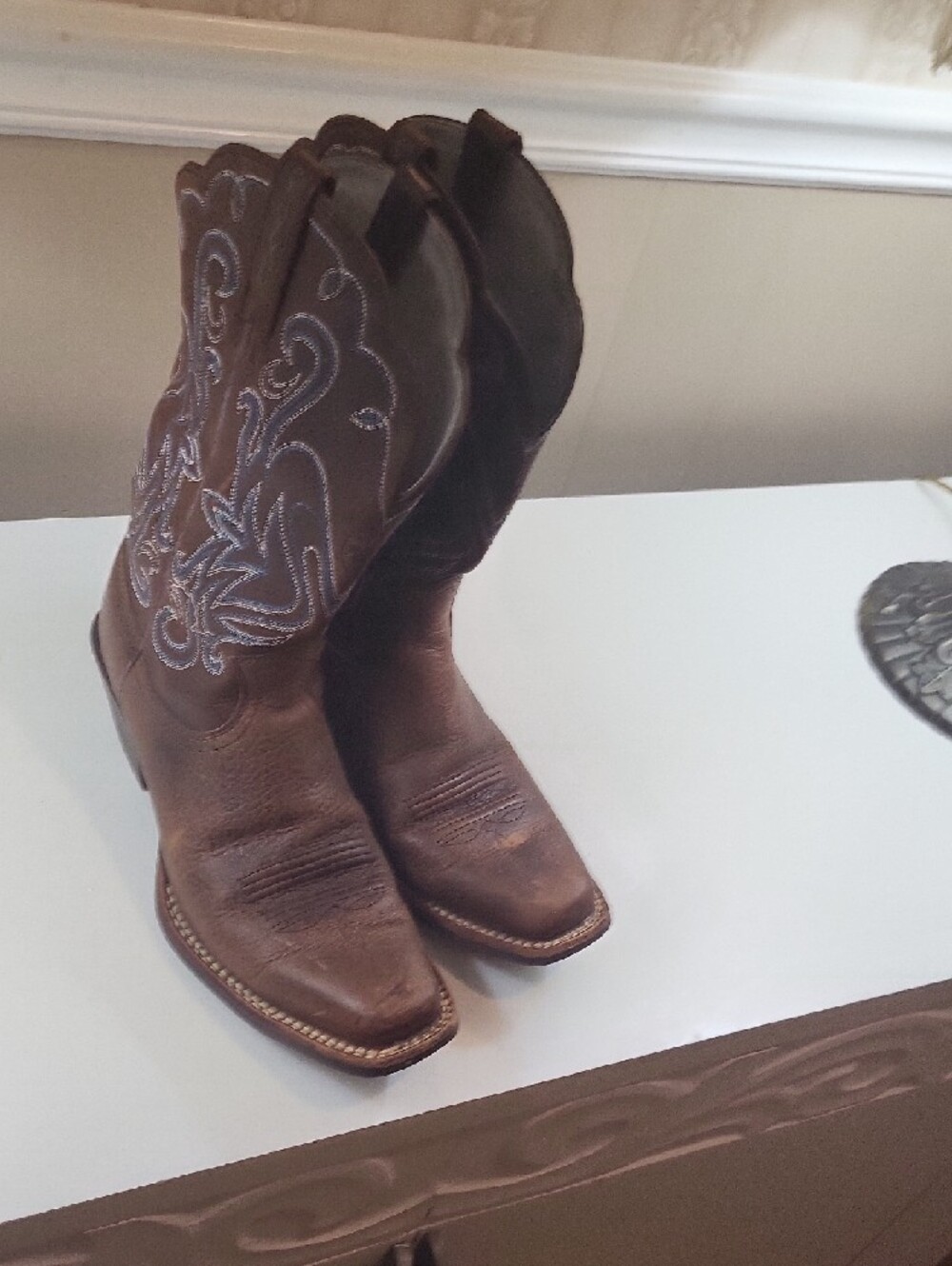 ARIAT Brown Leather Western Cowboy Boots with Embroidered Shaft, SIZE 8.5 - Picture 13 of 13